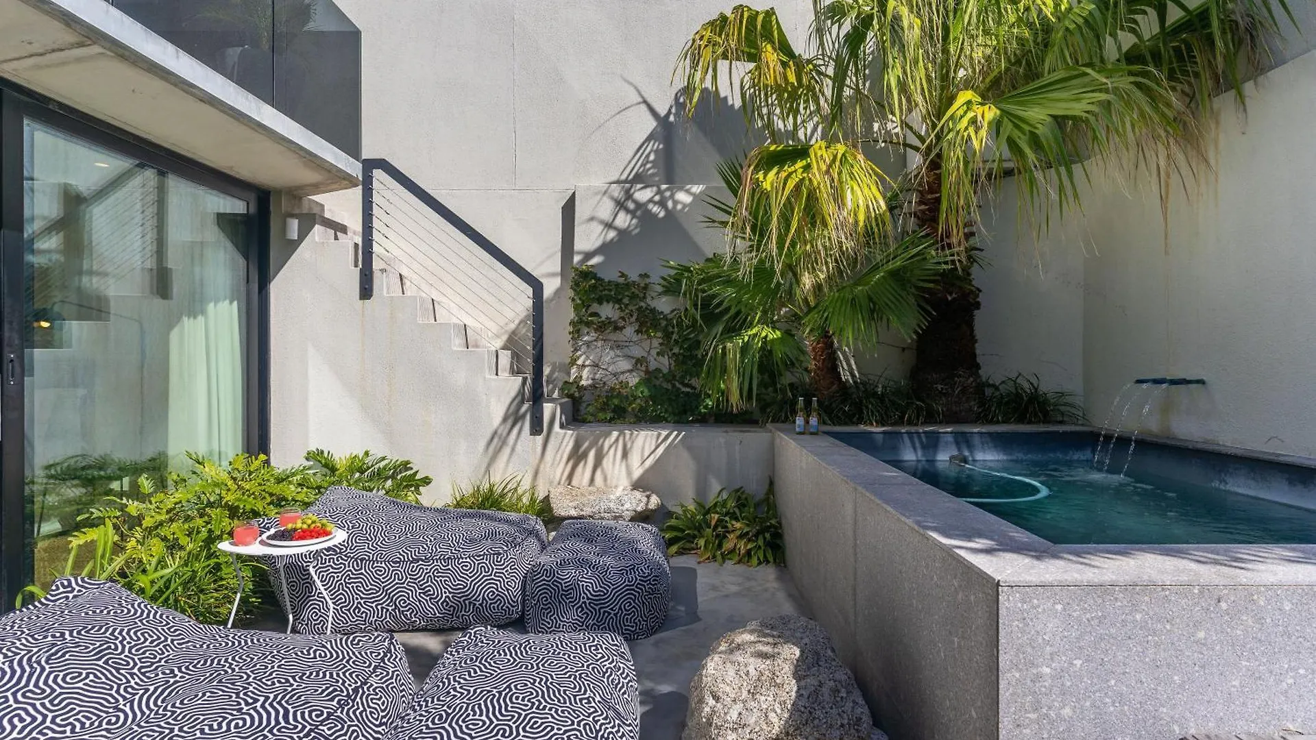 Villa Vita Bakoven - 50M Walk To Beach, Splash Pool, Views Cape Town South Africa