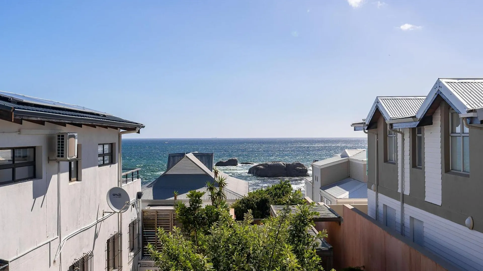 Villa Vita Bakoven - 50M Walk To Beach, Splash Pool, Views Cape Town South Africa