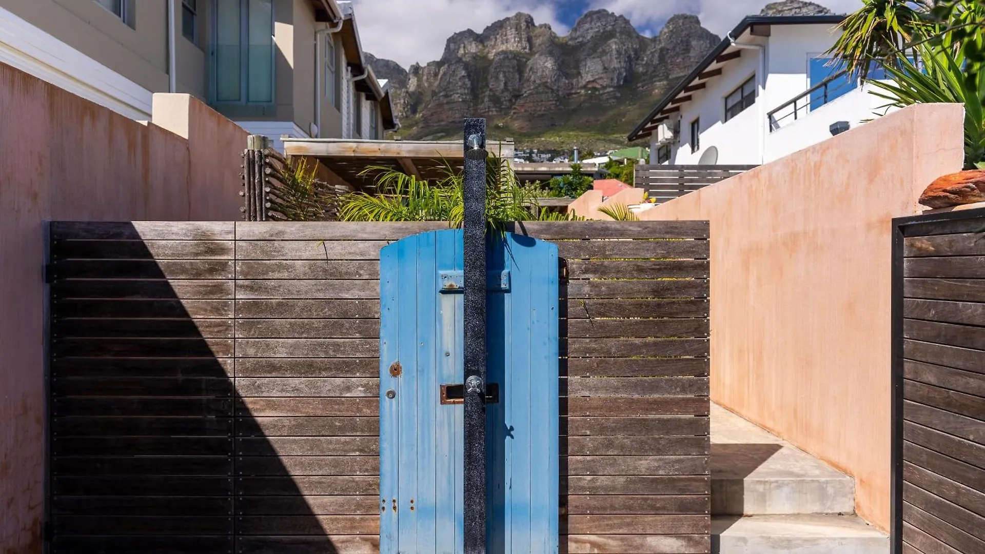 Villa Vita Bakoven - 50M Walk To Beach, Splash Pool, Views Cape Town Holiday home